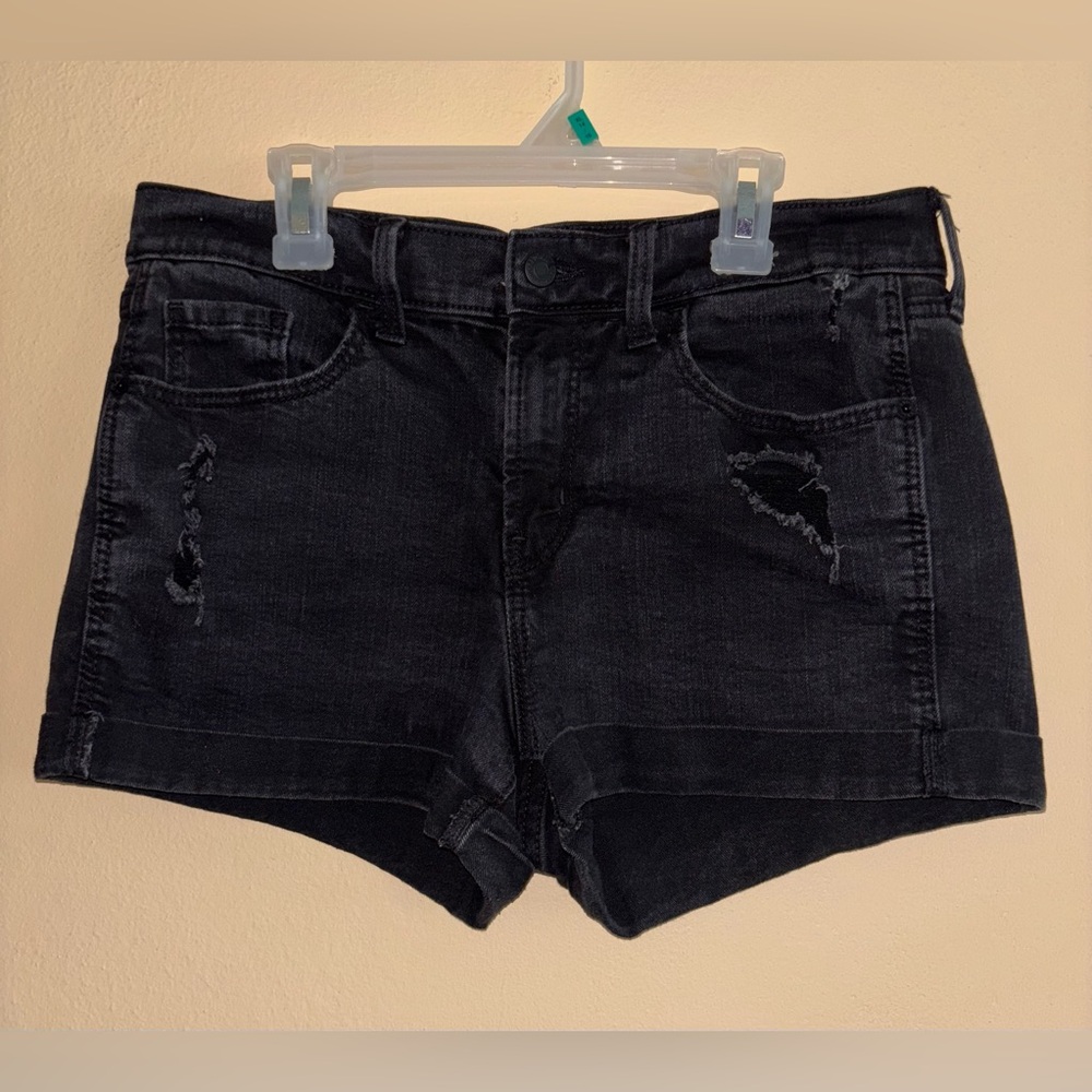 Old Navy Washed Black Boyfriend Mid-Rise Distressed Denim Short - 8